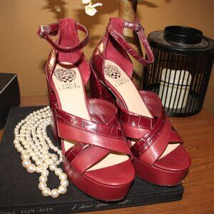 Vince Camuto Women's Burgundy and Red Sandals